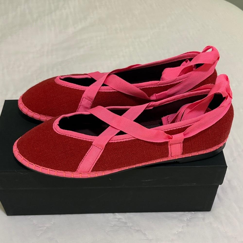 NWT Flabelus Women's Red and Pink Linen Ballet Flats - Picture 7 of 10